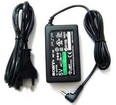 CARGADOR PSP NEGRO